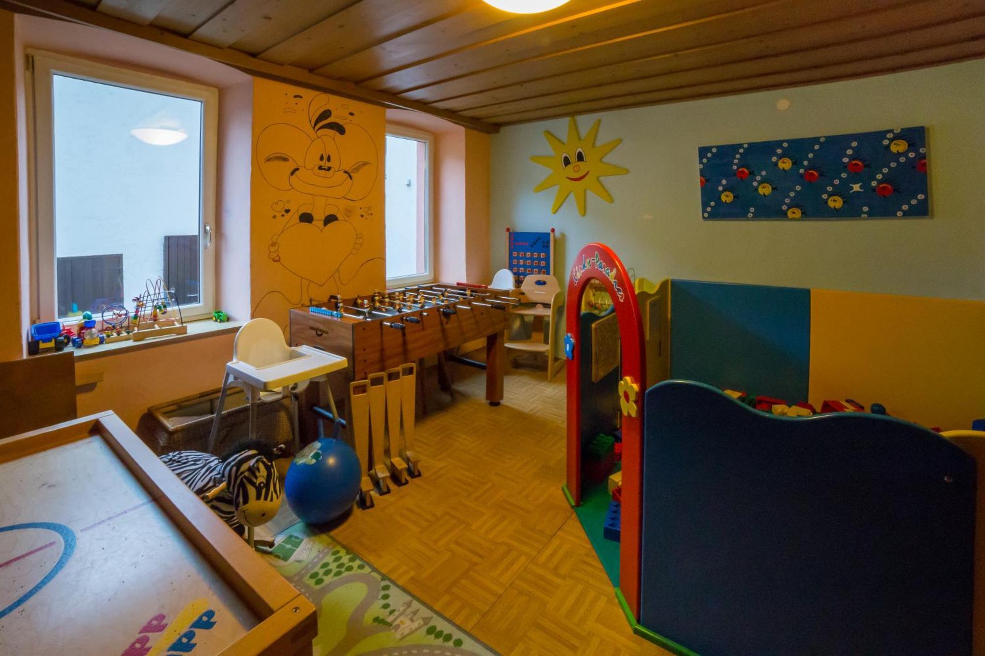 Hotel Neuwirt Кирхдорф ин Тирол Екстериор снимка
