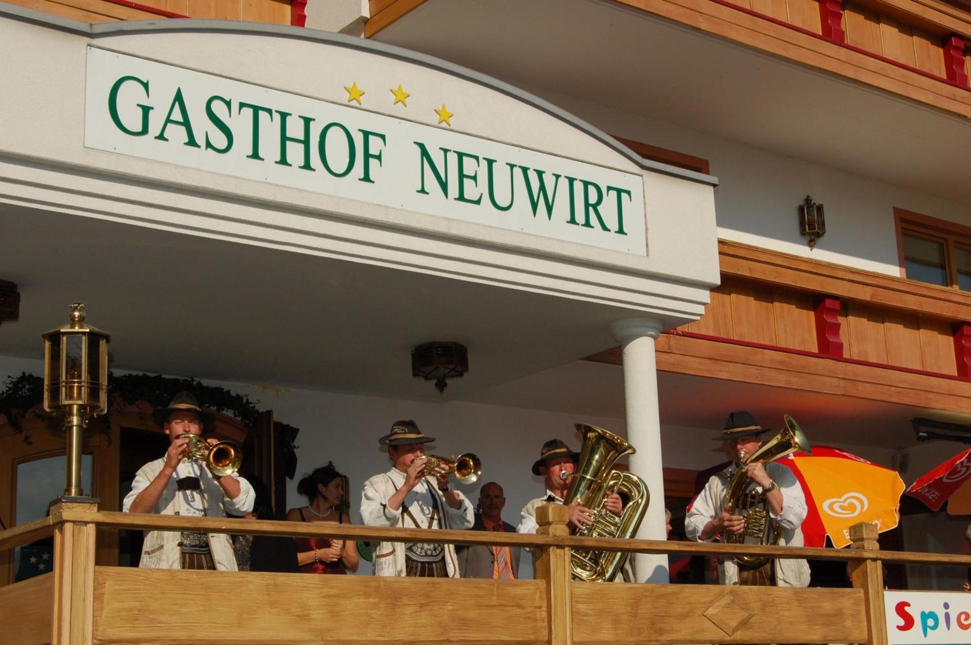 Hotel Neuwirt Кирхдорф ин Тирол Екстериор снимка