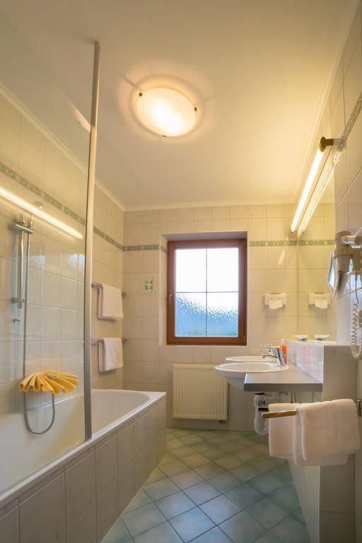 Hotel Neuwirt Кирхдорф ин Тирол Екстериор снимка